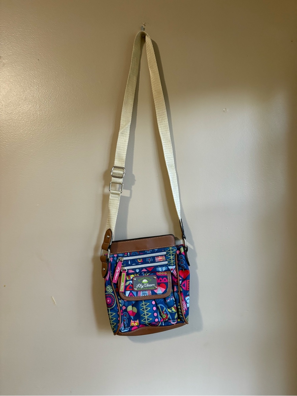 Colorful Pattern Lily Bloom Crossbody Bag with Adjustable Strap